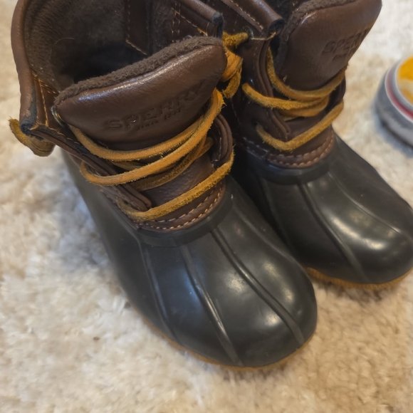 Sperry Other - Sperry Brown and Black Waterproof Boots with Rugged Sole